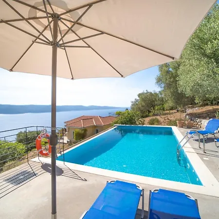 Lefki Villas *