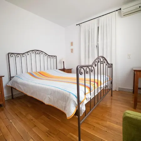 Lefki Villas *