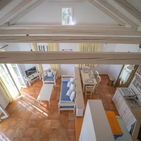 Vilă Lefki Villas *